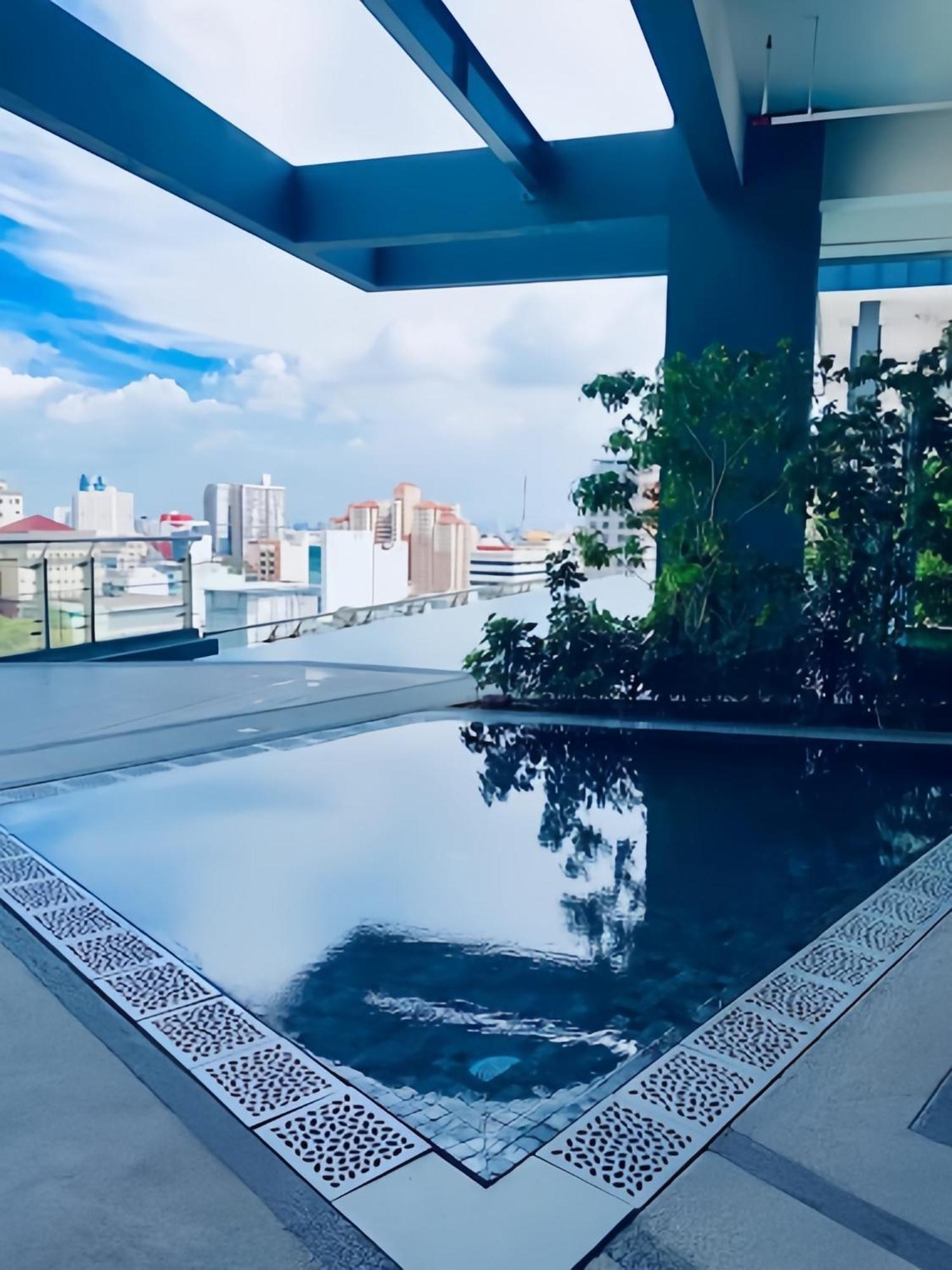 Tropicana 218 Macalister Penang
